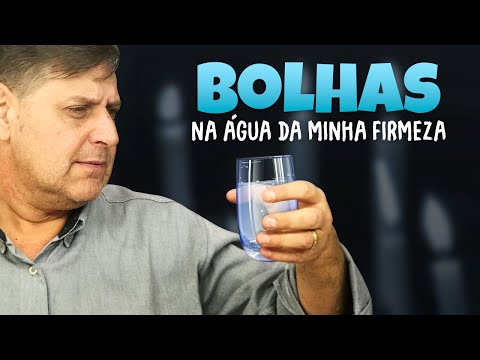 Por que aparecem bolhas no copo de água do anjo da guarda?