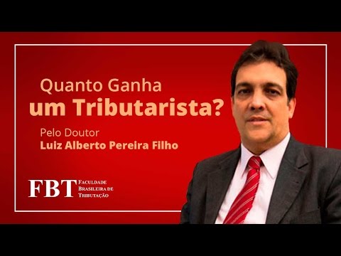 Quanto ganha um advogado tributarista?